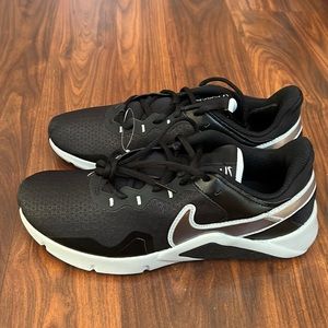Nike Men's Legend Essential 2 Training Shoes CQ9356 008